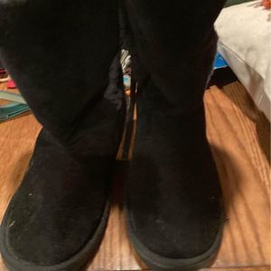 Muk luk boots sz 7